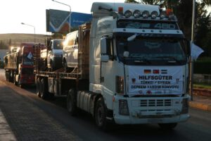 Drehleiterfahrzeuge für Rettungseinsätze erreichen erfolgreich Nordsyrien